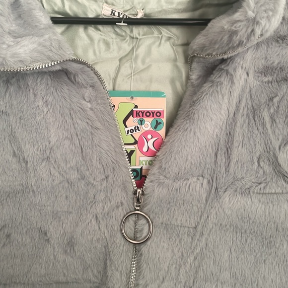 Super cute green super soft cropped jacket - Picture 2 of 8